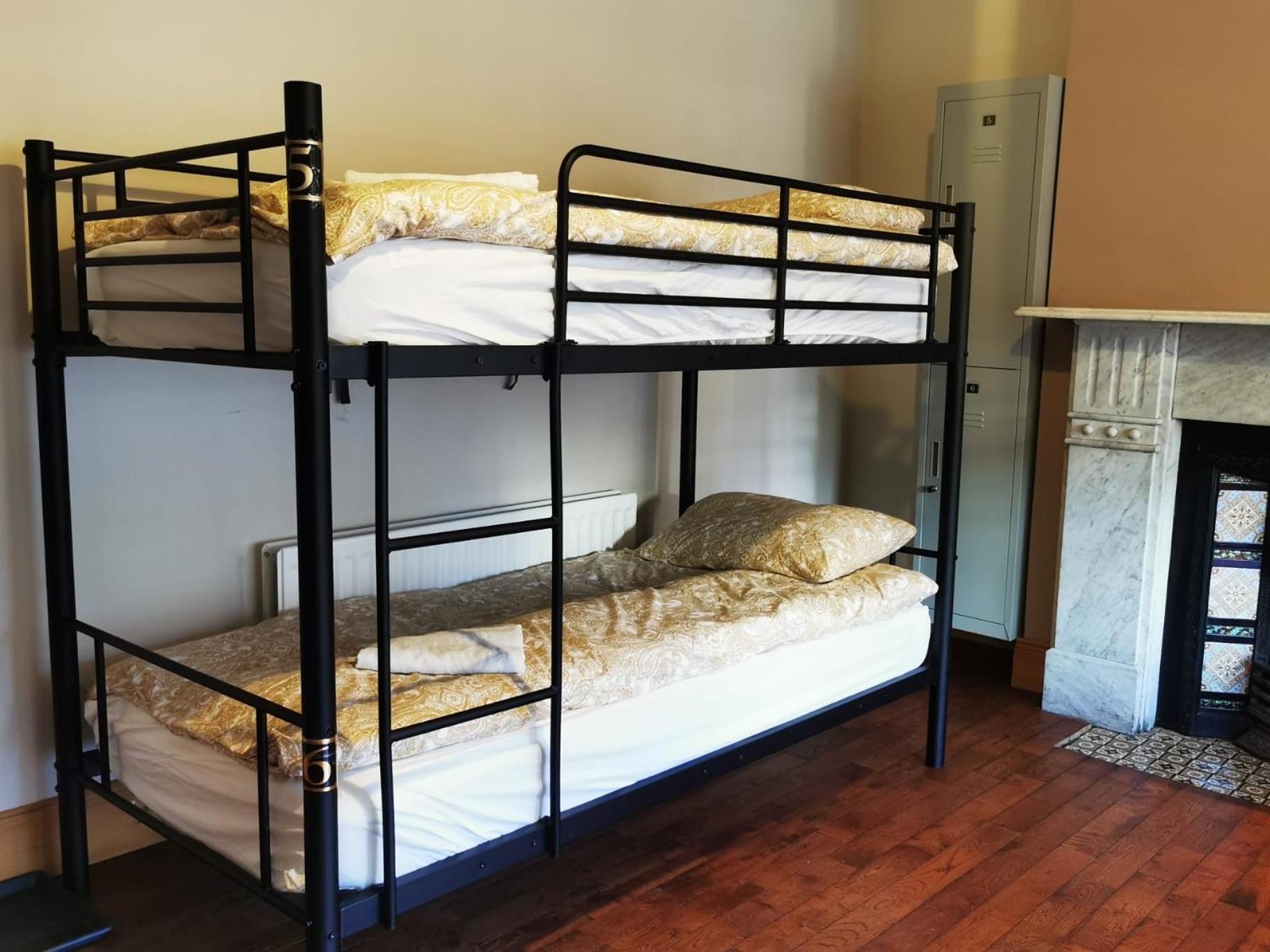 Gr8 Hostel At The Mount Belfast Bagian luar foto