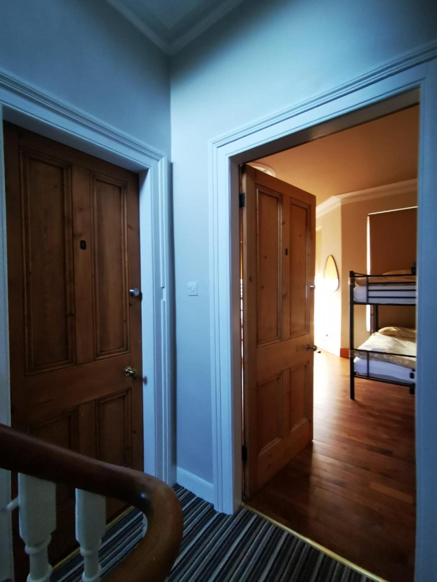 Gr8 Hostel At The Mount Belfast Bagian luar foto