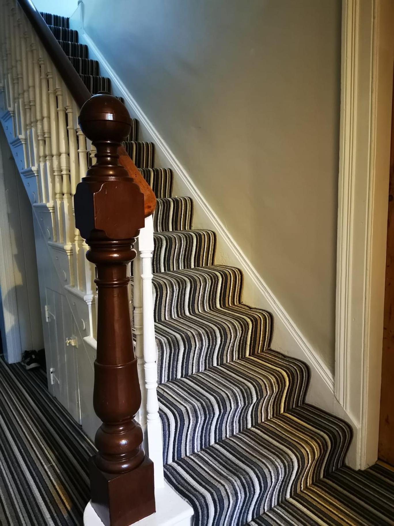 Gr8 Hostel At The Mount Belfast Bagian luar foto