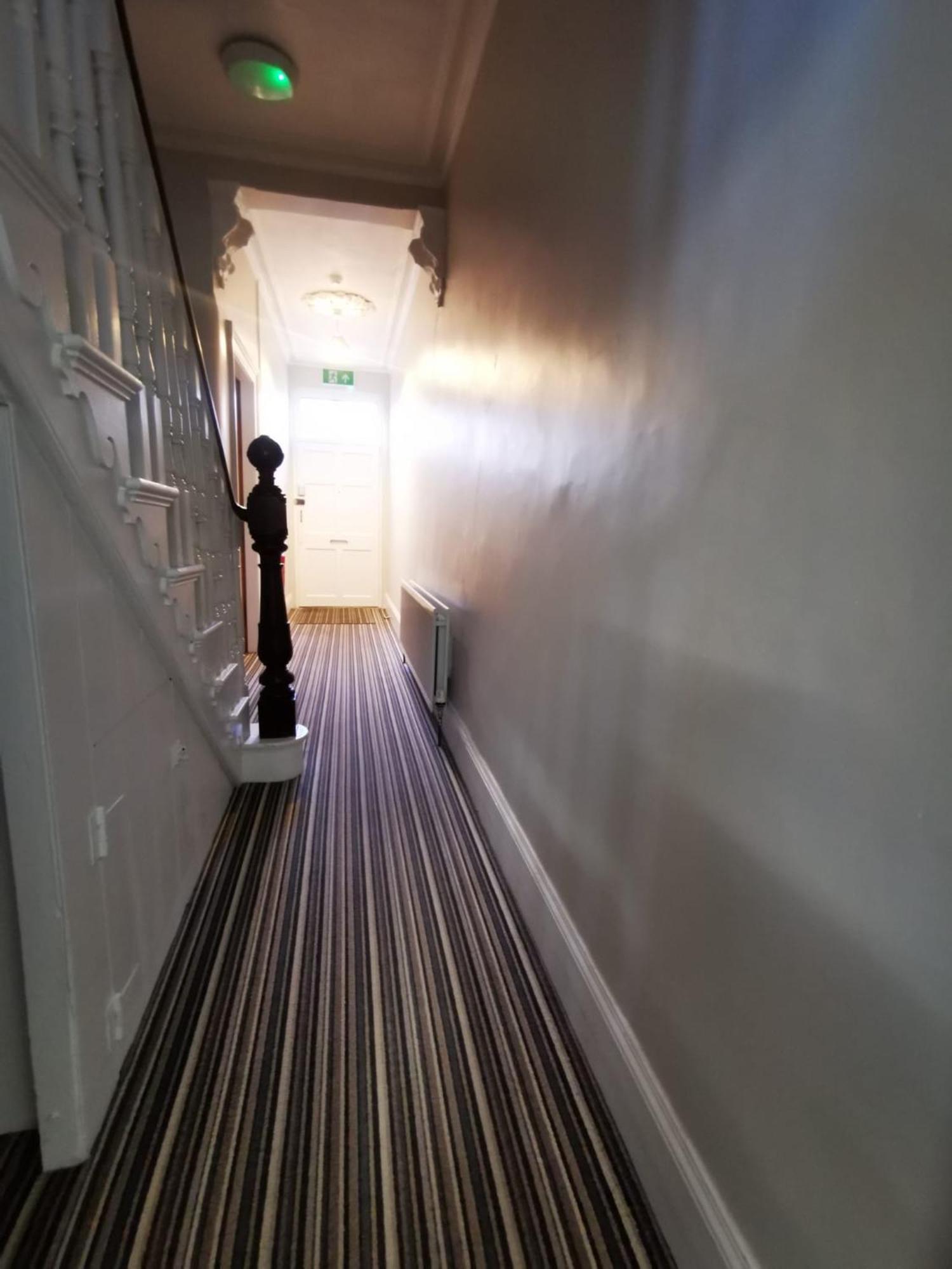 Gr8 Hostel At The Mount Belfast Bagian luar foto